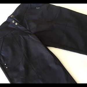 TAIL Brand Black Bermuda Sports/Golf Shorts Size 4